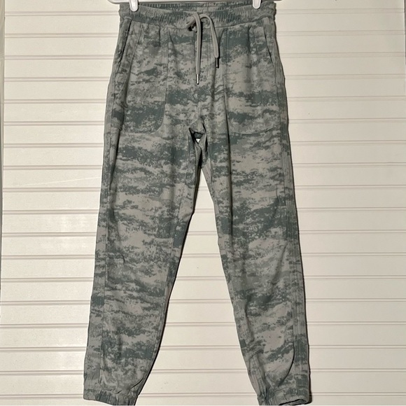 Athleta Farallon Jogger Pants green/grey "fog camo coast" sz. S - Picture 4 of 11